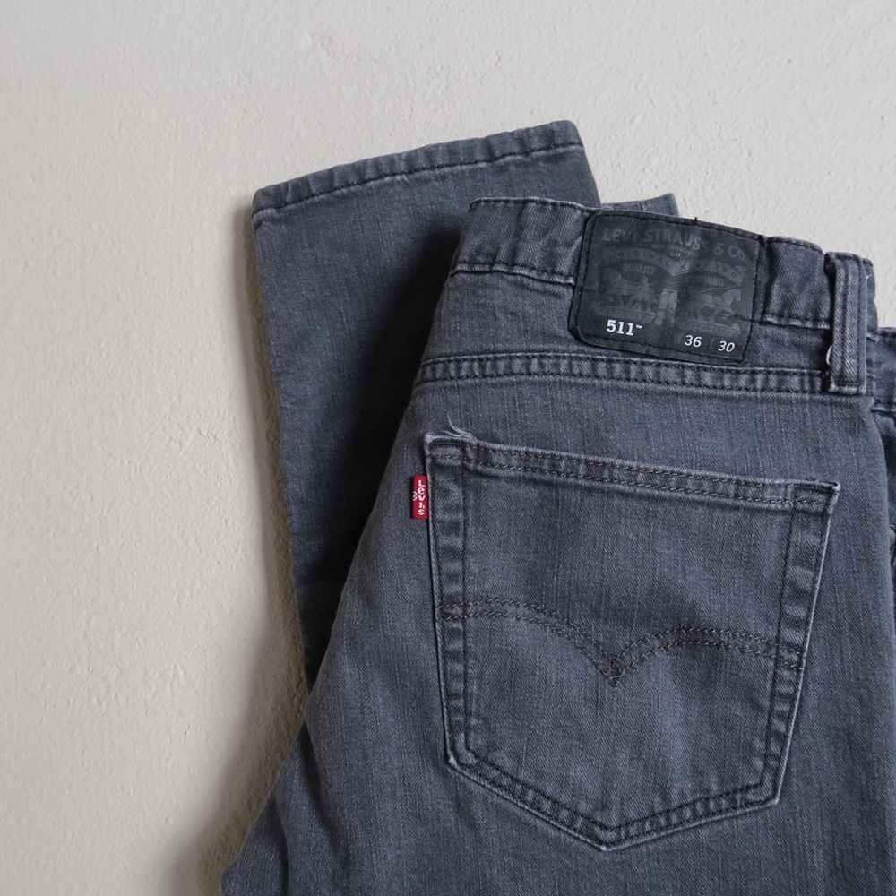 Levi’s 511 dark jeans vintage || Mom jeans